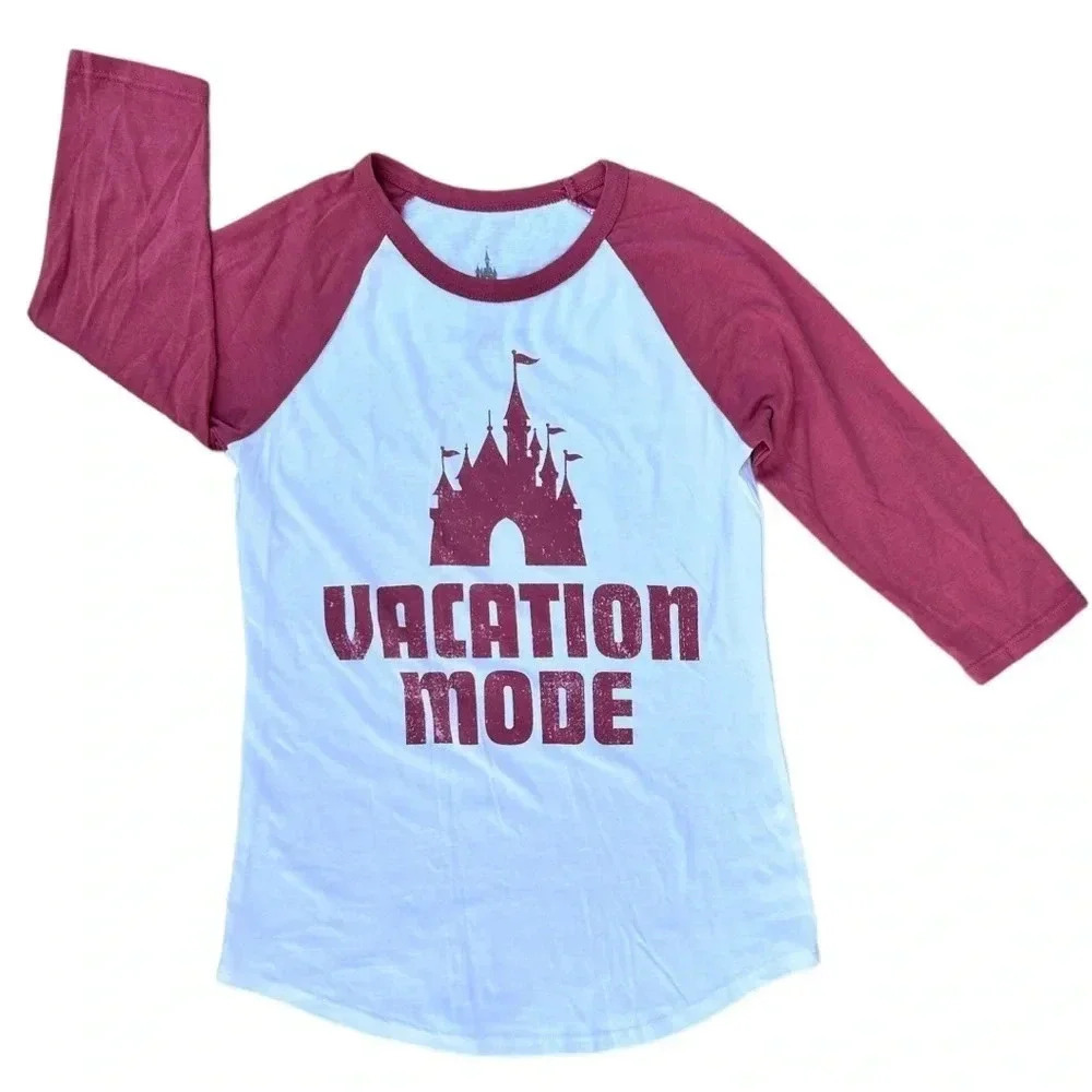 Disney Parks 3/4 Sleeve ‘Vacation Mode' Castle Graphic T Shirt Size: XS Disney
